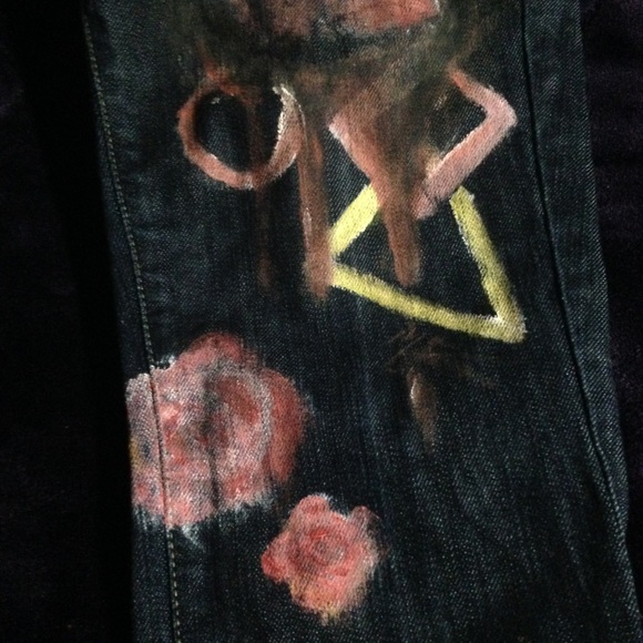 HANDPAINTED by Artist Jeans - Picture 7 of 8